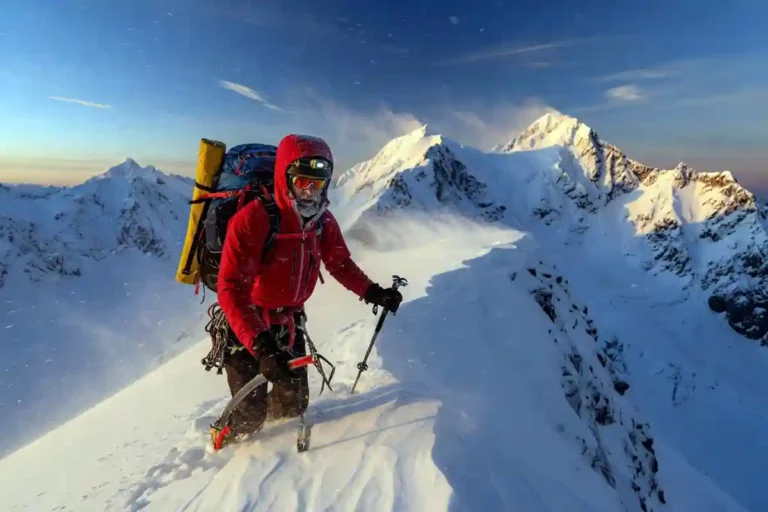 Choose a High-Performance Shell for Mountaineering